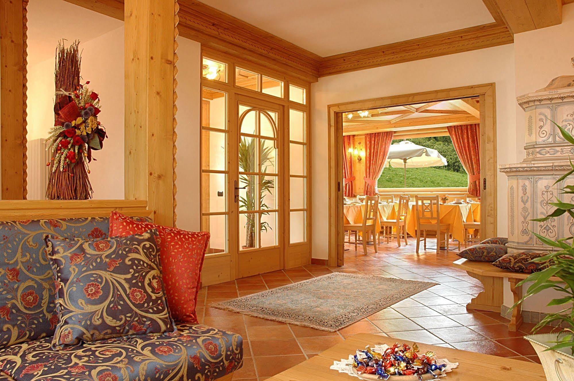 Hotel Garni La Soldanella Madonna di Campiglio Luaran gambar
